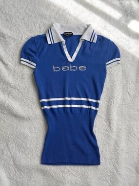 Gorgeous vintage Bebe royal blue & white striped collar top